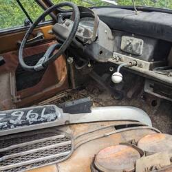 Ob sich noch ein Retter findet? Citroën Ami 6 in Baix