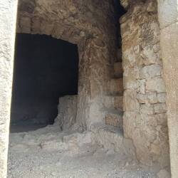 die nur etwas steile Treppe ging es dann hoch in den Turm