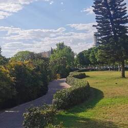 Wenn man Zeit hat, macht der Slalom Spaß, aber Eile und Gegenverkehr will man hier nicht haben...