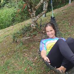 ...Laura kehrt nach 10Min wieder zu ihrer Hängematte zurück 😀