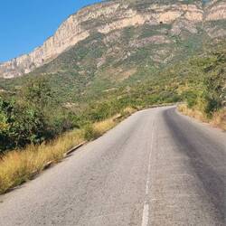 Pass Straße auf 2000m