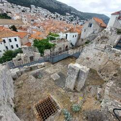 1991 Serbian and Yugoslavia bombed Dubrovnik damaging 6% of the Old Town, Independence of Croatia