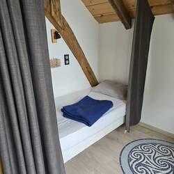 My gorgeous dorm bed at Borda 💚