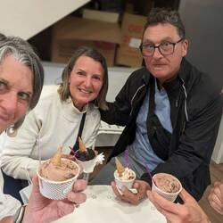 Gelato to end our evening😋😋