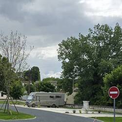 Has all the services, water and electric via a €1 token