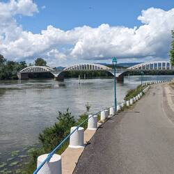 Brücke bei Thoissey