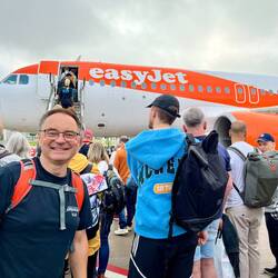 Übersetzt man "Easy Jet" mit Leichtflugzeug?
