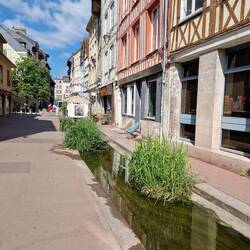 Rue Eau de Robec