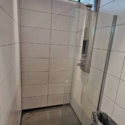 Autobahndusche der Asfinag. Krass ordentlich...