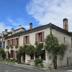 Lots of pretty buildings