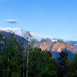 Endlich mal frei von Wolken: Lang- und Plattkofel (lks.), Schlern + Rosengarten (re) v. WoMo aus ...