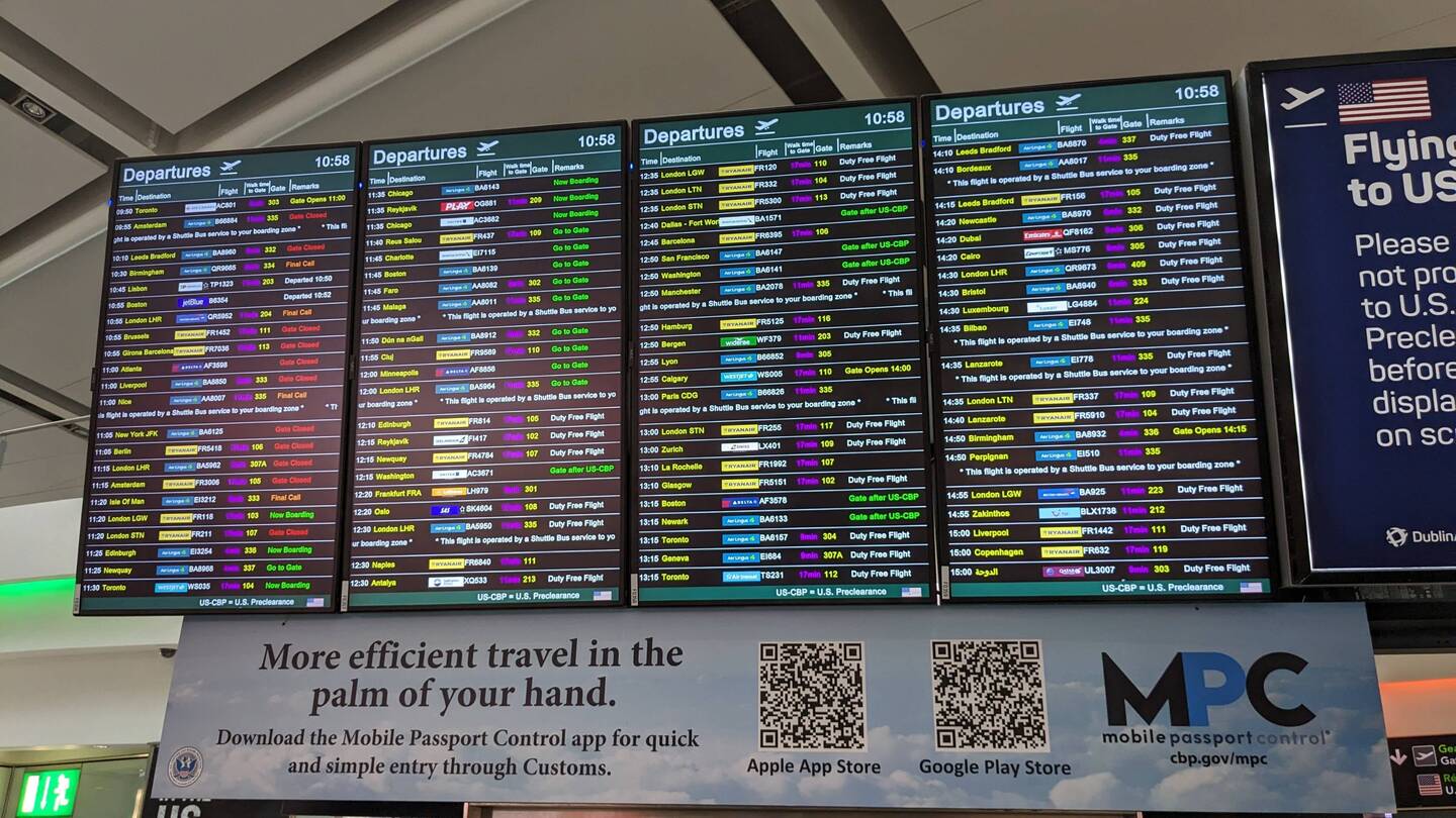 Fluganzeige Dublin Airport