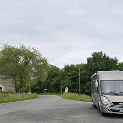 Nice quiet lunch stopover just on edge of the village
