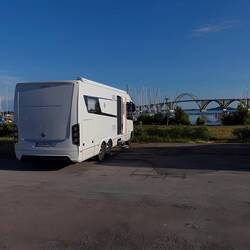 Wohnmobilstellplatz am Hafen