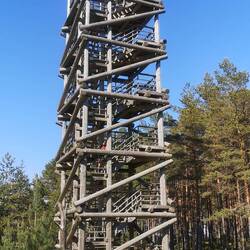 Einer der vielen Aussichtsturm in der Gegend
