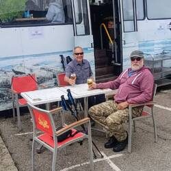 Die Lokation ist ein Bus.