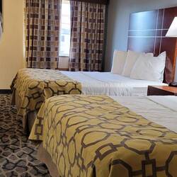 Baymont by Wyndham, Bowling Green. Our 2nd floor rooms were not a fun climb