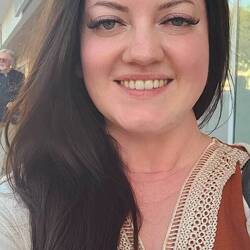 Der Salon Upgrade ist einfach mega gut! Geführt von Landsleuten die Ahnung von Beauty haben