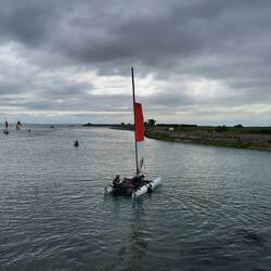 Initiation au catamaran pour les collégiens d'Ars