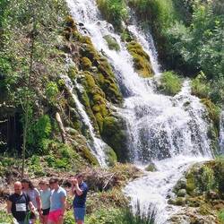 A full view of this waterfall
