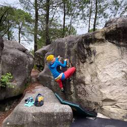 Erster Boulder des Tages 💪