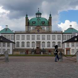 Schloss Fredensborg zur Stadtseite