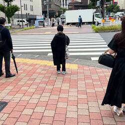 Subdued colors - Black is in