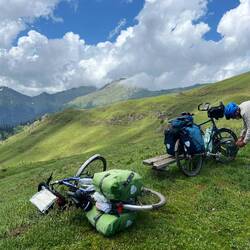 Time for a lunch stop in the sunshine