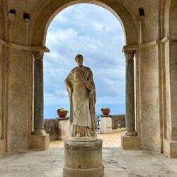 Villa Cimbrone, Ceres Statue