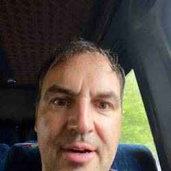 Abfahrt nass 😂🚐