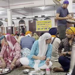 Keine Selbstbedienung, aber es ist für jeden Mund und jeden Bauch etwas da 🥣