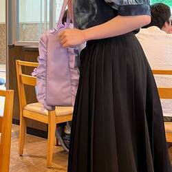 I love how the shoes anker the outfit