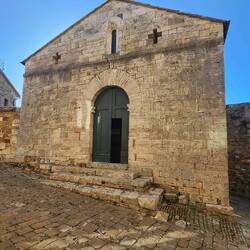 The church at Vignoni was playing recorded monks chanting. It was beautiful