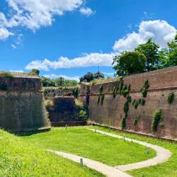 Auf ihr darf man sogar radfahren
