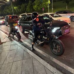 Baloo and his wife Ju on their bikes