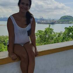 Anderswo.. Blick auf den Panamakanal :) und das einzige Schiff, das wir live durchfahren sehen.