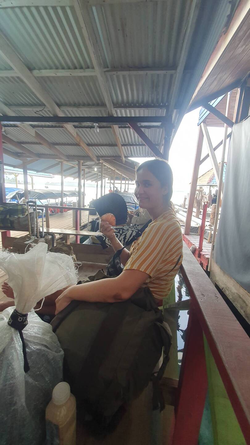 Morgens um halb 7 am Steg in Bocas del Toro ☺️ 12h Reise erwarten uns!