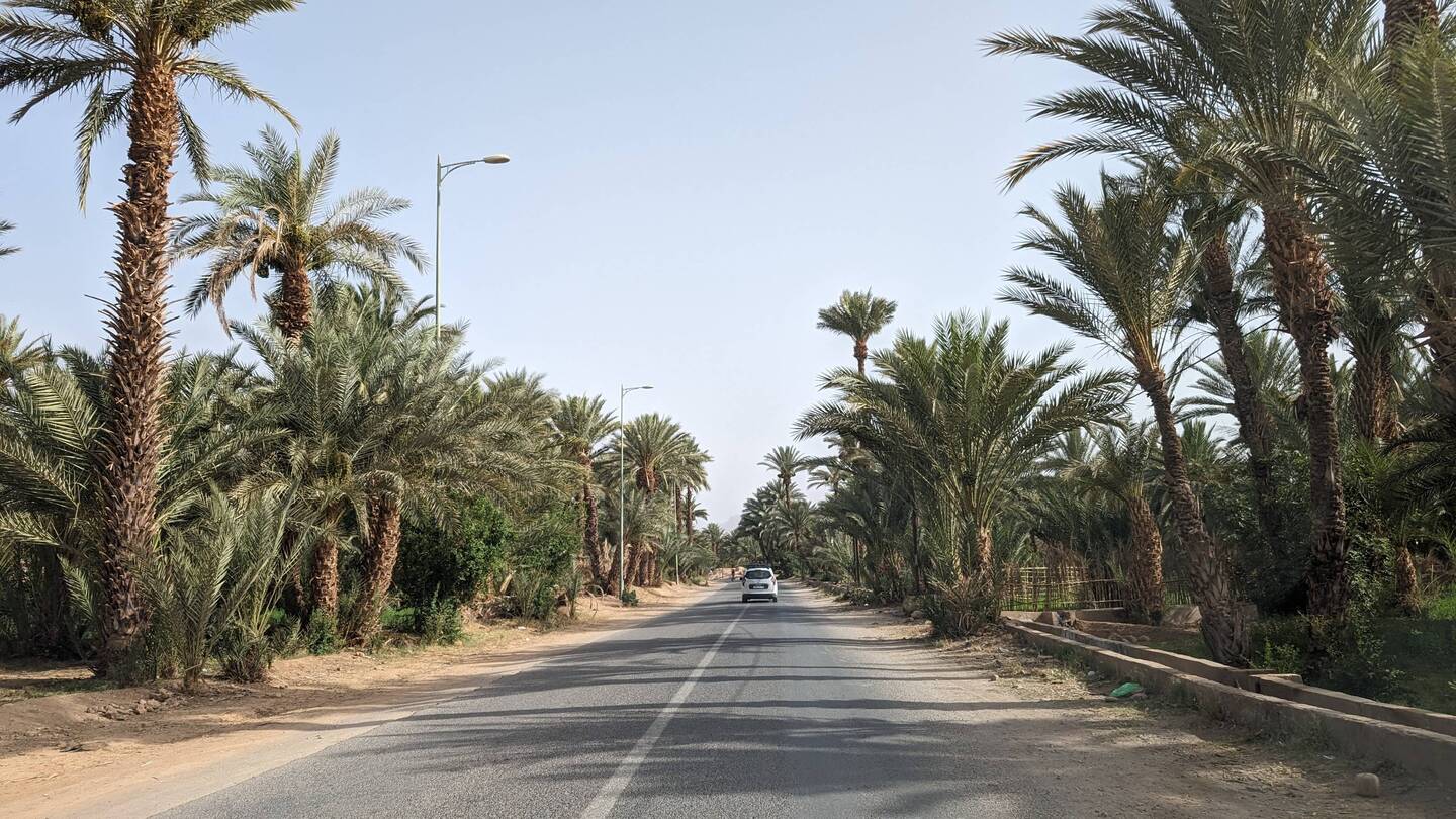 Abfahrt in Tata