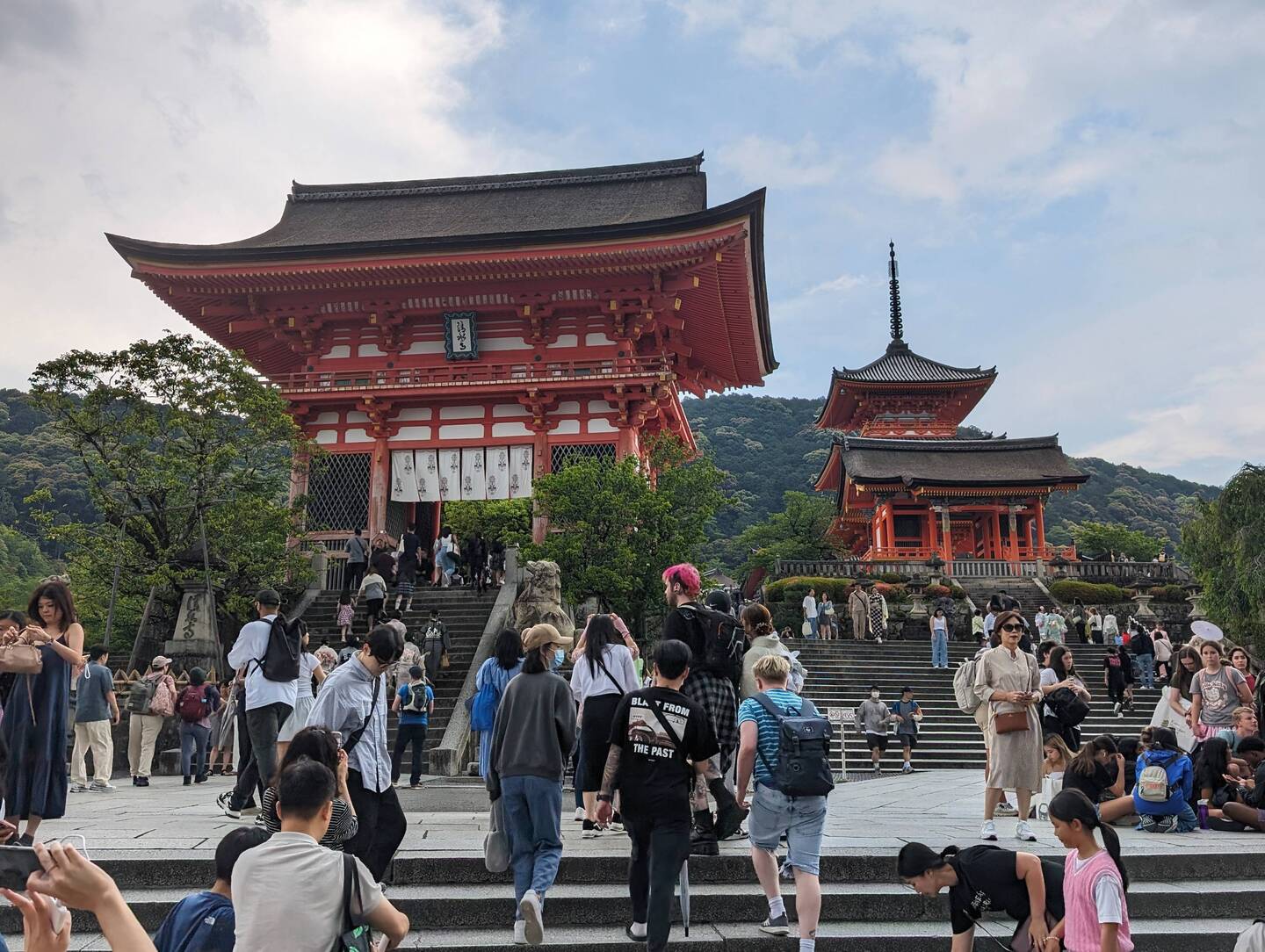 Kiyomizu-dera Niomon Gate