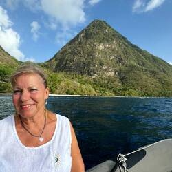 der grosse Piton. rundfahrt mit dem Dinghi