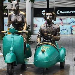 Sculptures at the market
