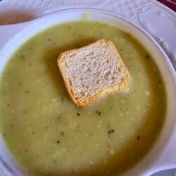 Yummy cream of zucchini soup 😋
