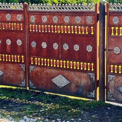 There are lots of old beautiful iron gates along the roadsides