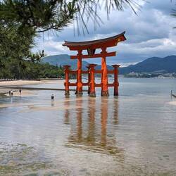 Itsukushima Schrein
