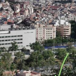 Das ist 'unsere' Dachterrasse - vor der Tour habe ich da Morgenseiten geschrieben.