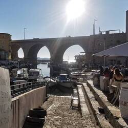 Nicht weit von hier aber ohne Außenbereich ist unser Fischlokal