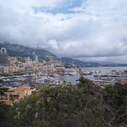 Monte Carlo skyline