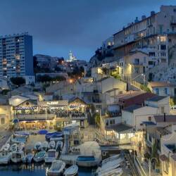 Unwirklich, oder? Die Bucht von der Brücke aus.