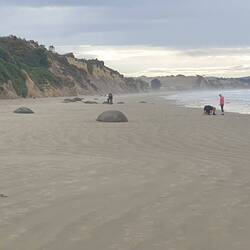 1st glimpse of the elusive boulders