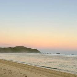 ...und dieser ganz leer